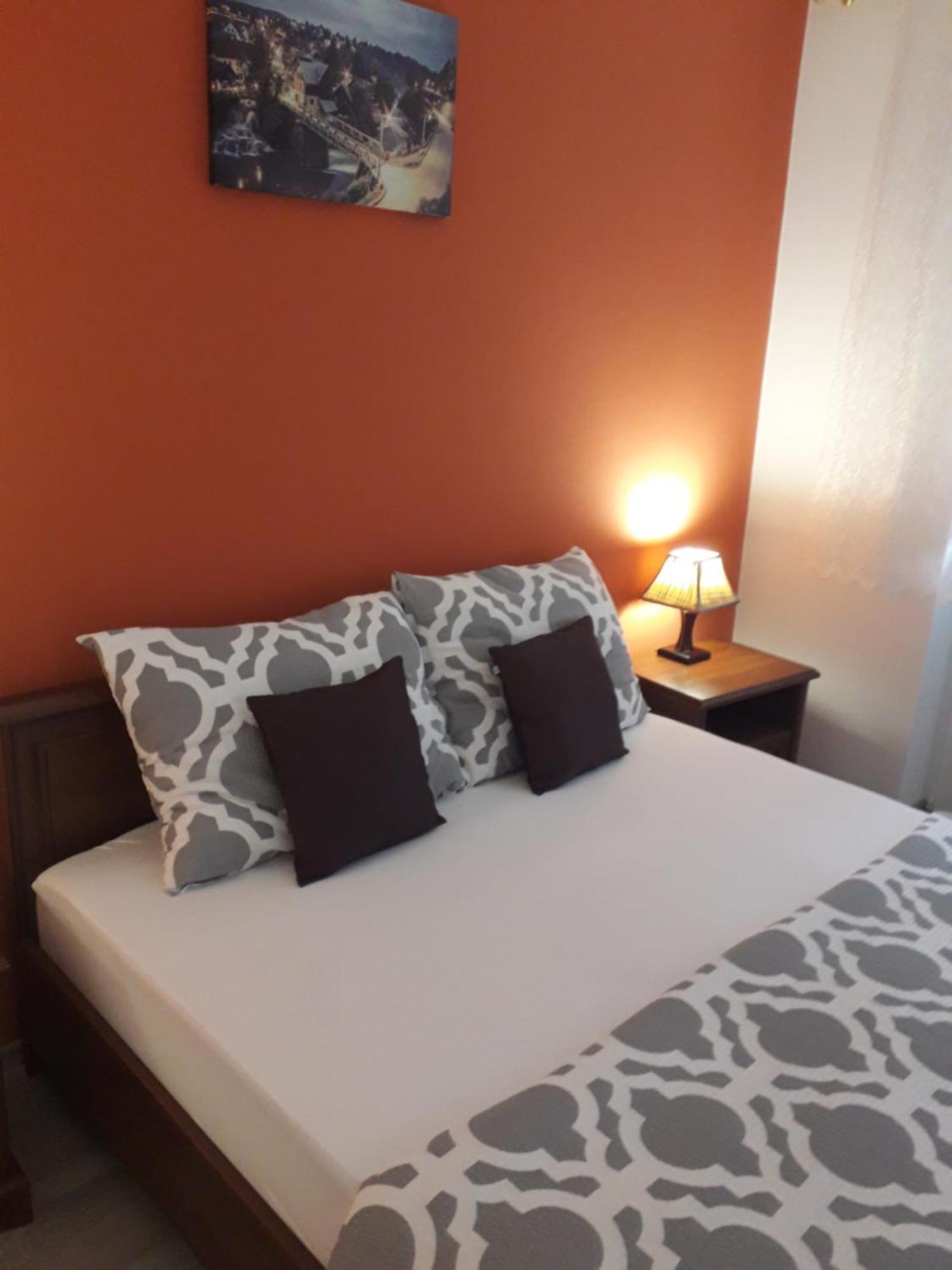Apartman Drenovac Szluin Kültér fotó