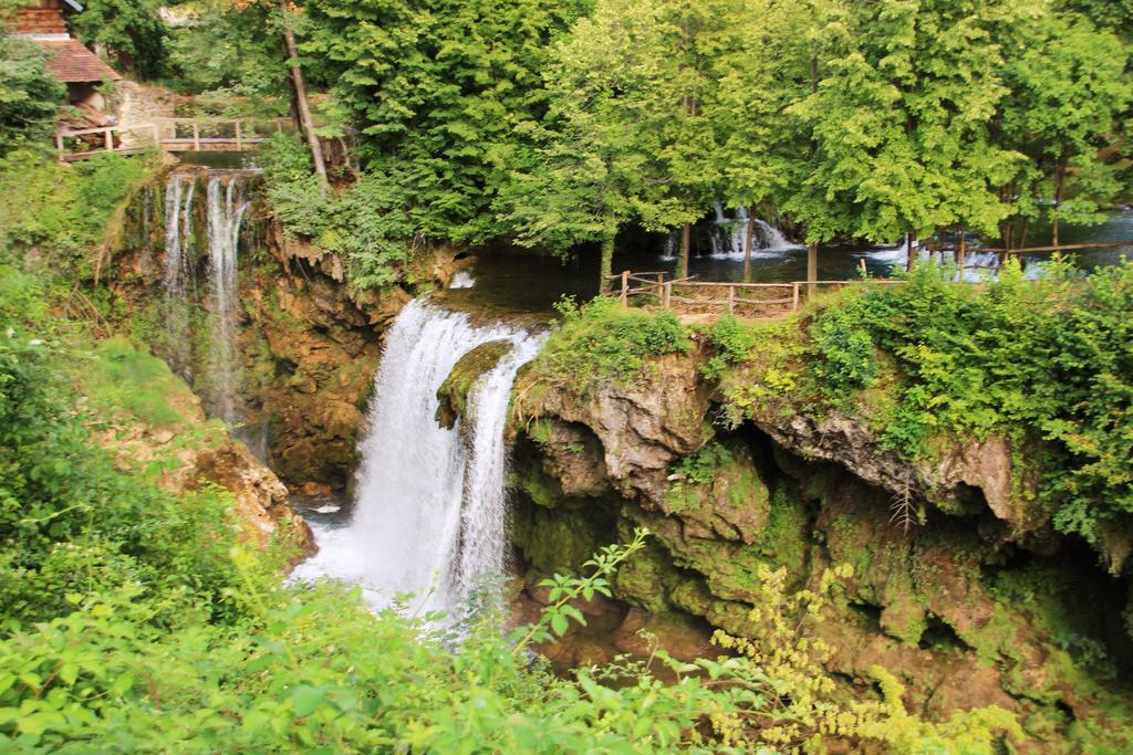 Apartman Drenovac Szluin Kültér fotó