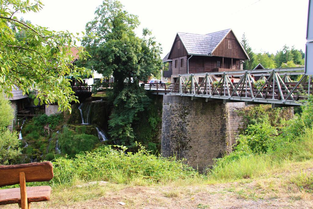 Apartman Drenovac Szluin Kültér fotó