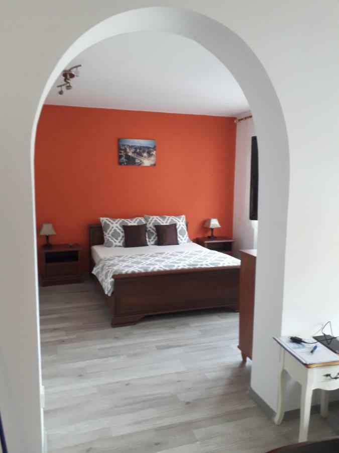 Apartman Drenovac Szluin Kültér fotó